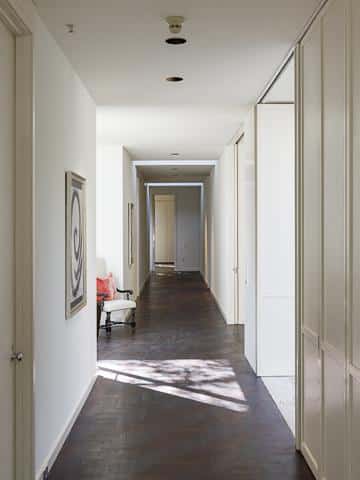 10300-Strait-Lane-hall