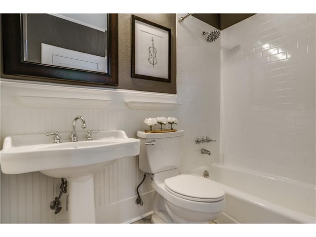1034-Winnetka-Bath