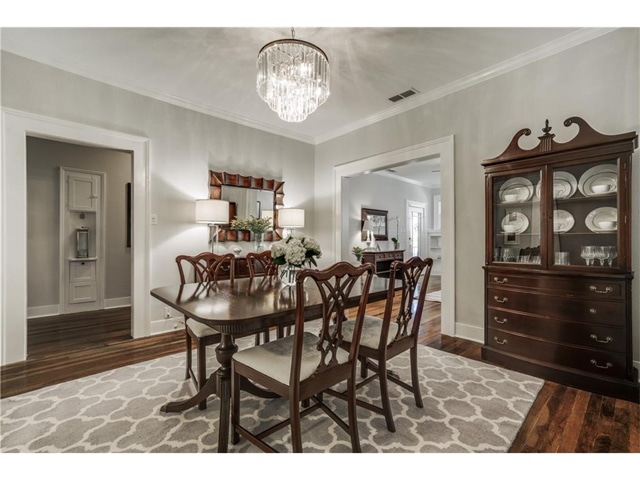 1034-Winnetka-Dining-2