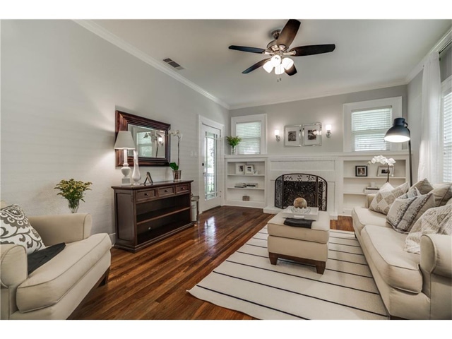 1034-Winnetka-Living