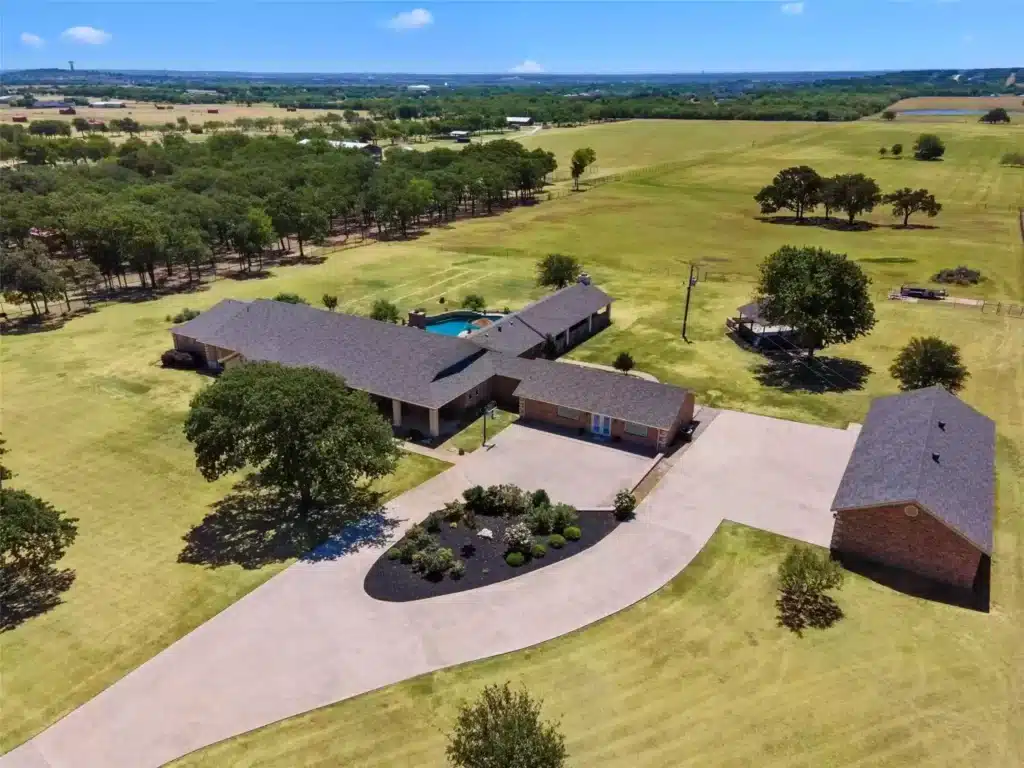 10420-CR-1016-1-1024x694