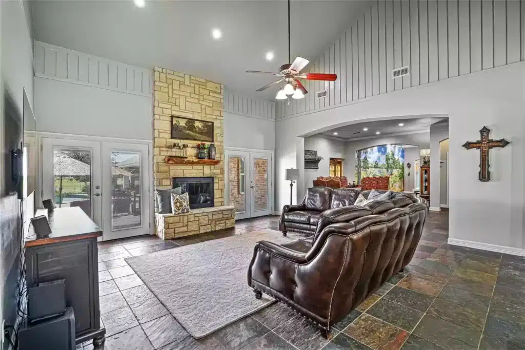 10420-CR-1016-1-1024x694