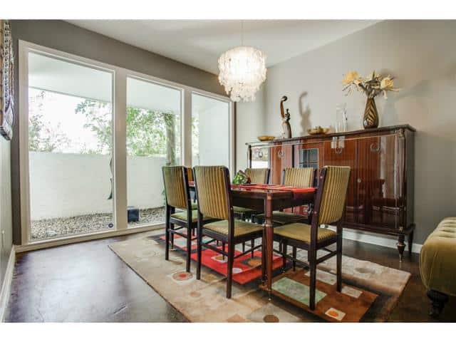 10510-Berry-Knoll-Dining