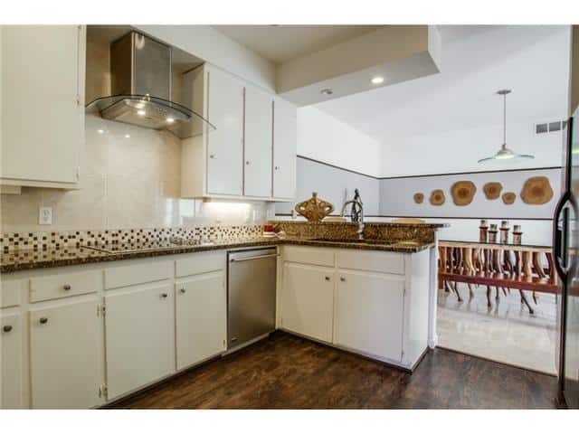 10510-Berry-Knoll-Kitchen-1