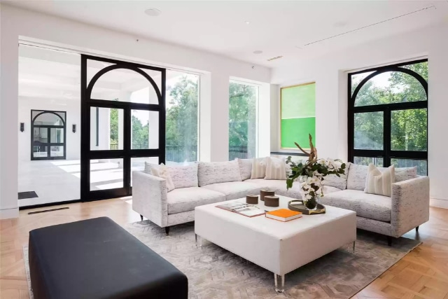 10573-Inwood-Rd.-5