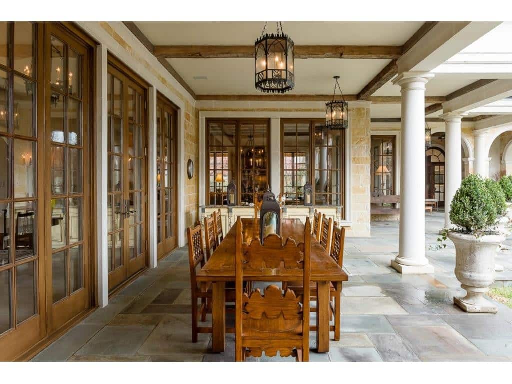 10620-Strait-Outdoor-Dining-1024x768