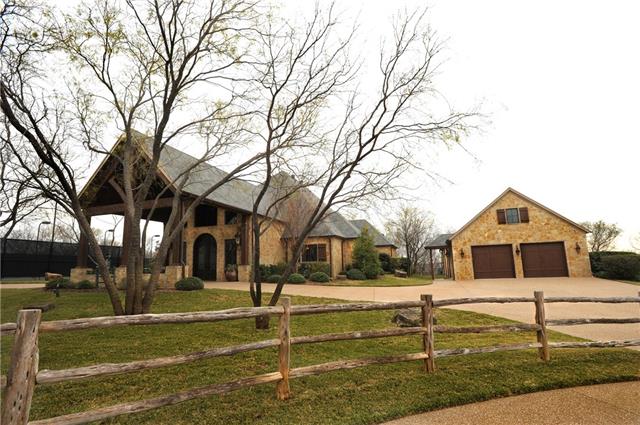 10707-port-cochere
