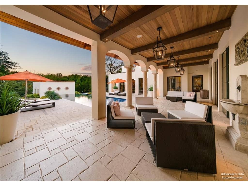 10731-Bridge-Hollow-Court-Patio-daytime-1024x768