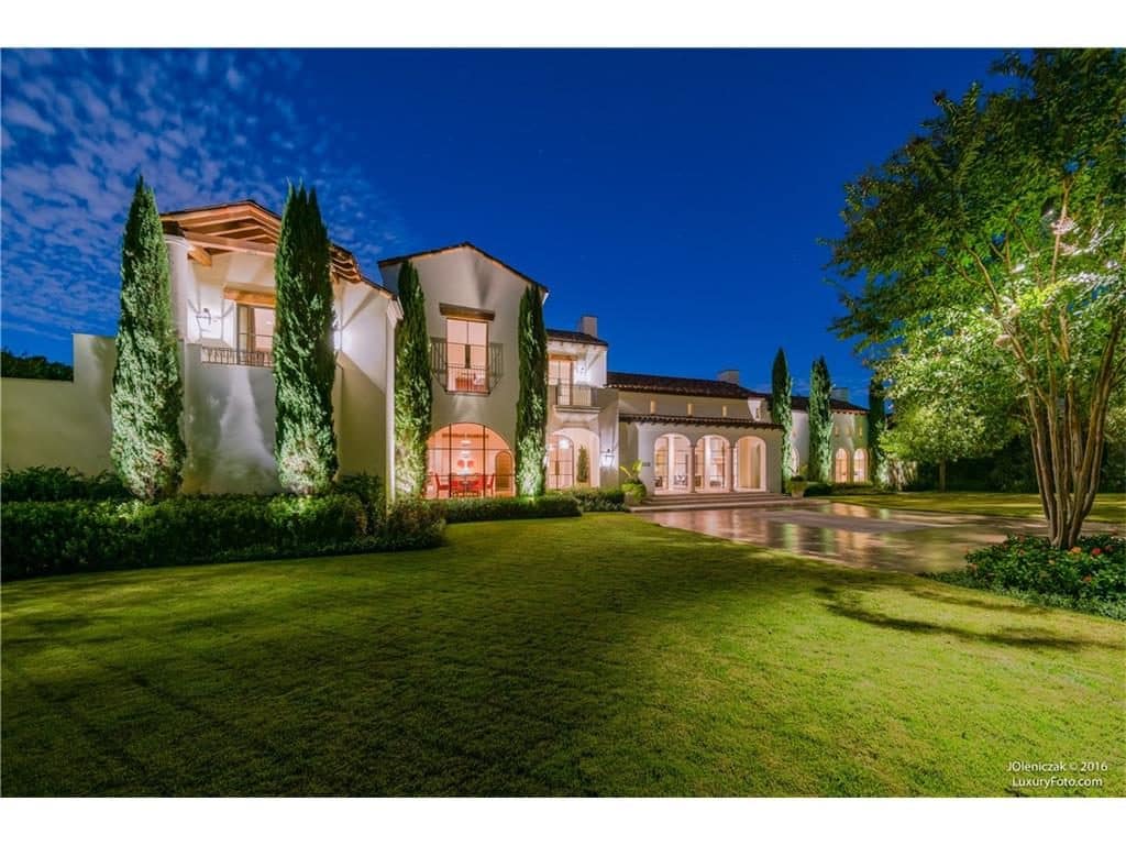 10731-Bridge-Hollow-Court-facade-1024x768