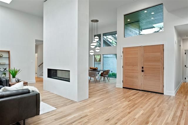 10807-Branch-Oaks-Circle-2