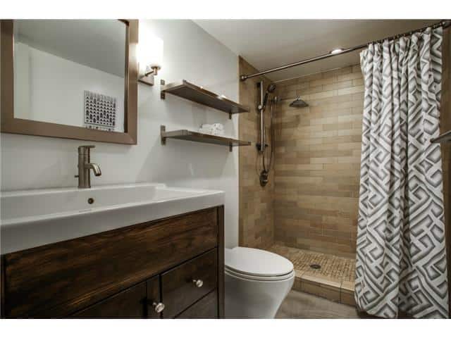 10830-Hayfield-Master-Bath-2