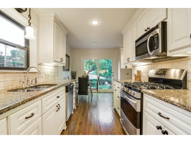 10882-Caprock-Kitchen-to-Breakfast