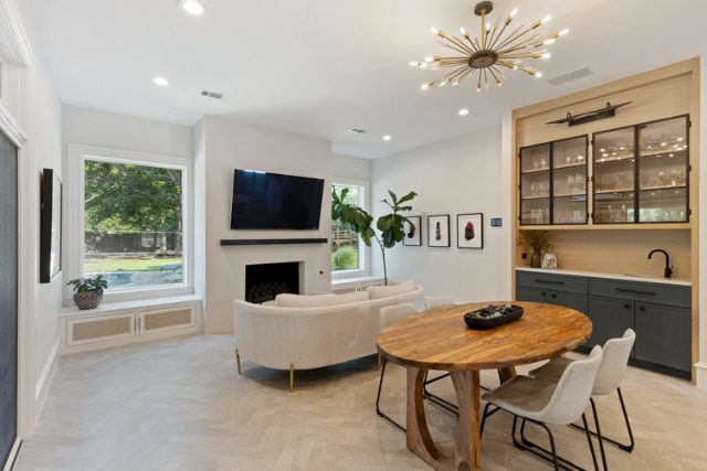 01_928Turnberry_001_mls