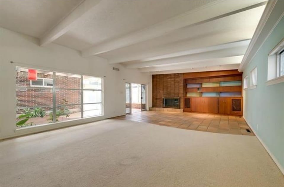 11023-Pinocchio-Living