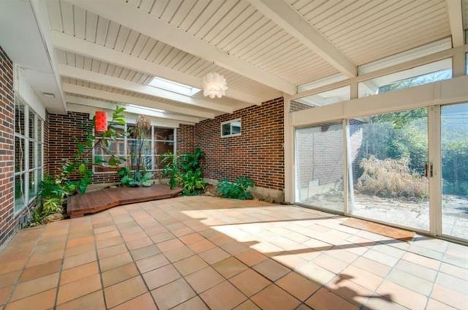 11023-Pinocchio-Sun-Room-Solarium