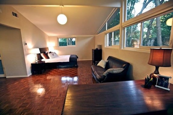 11038-Snow-White-master-575x383