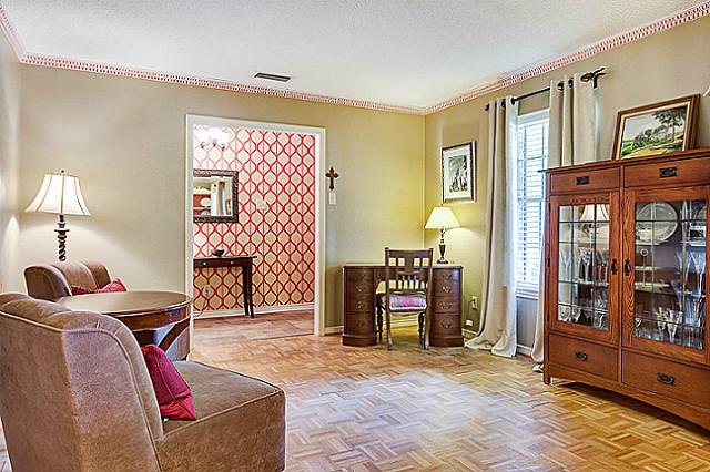 11045-Carissa-Living