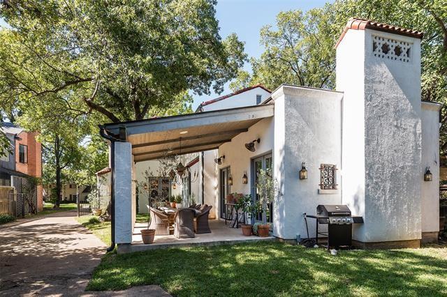 1116-Canterbury-Court-1