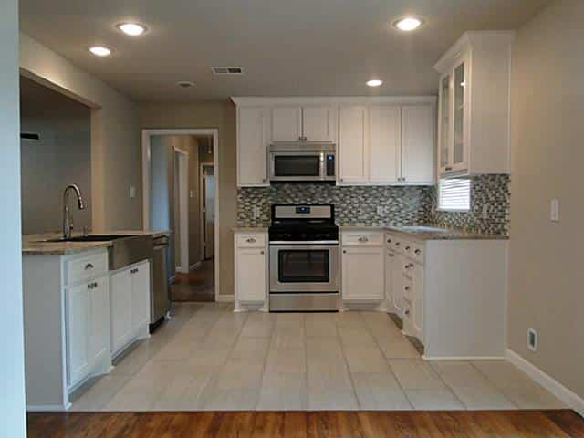 1120-Flamingo-Kitchen