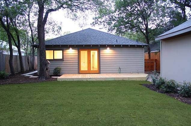 1122-Brunner-Backyard