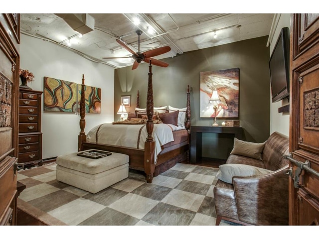 1122-Jackson-St.-908-Master