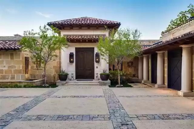 1122-Post-Oak-Place-25