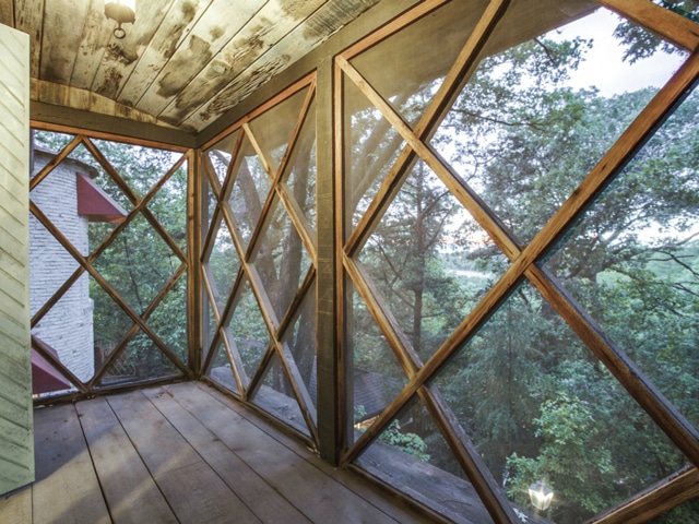 1125-Canterbury-Sleeping-Porch