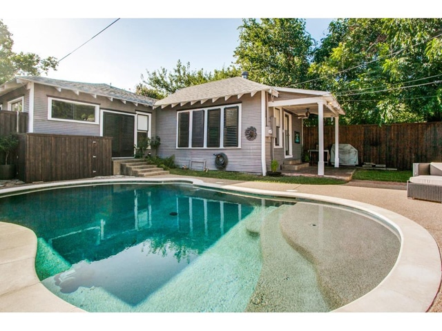 114-N.-Edgefield-Pool-and-back-of-house