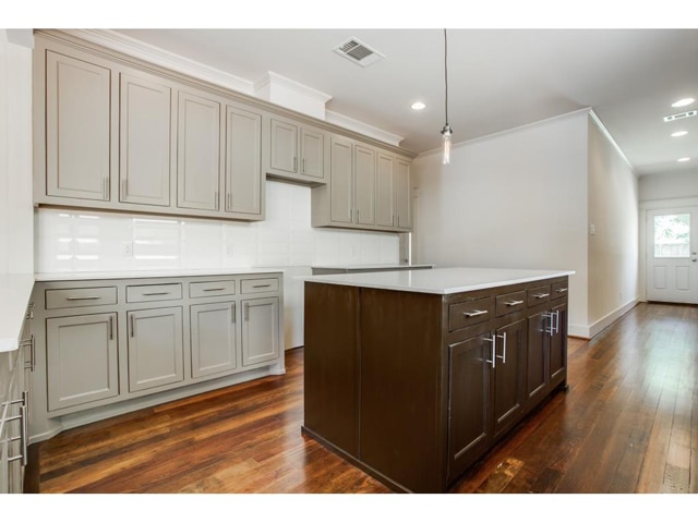 115-S.-Clinton-Kitchen-3