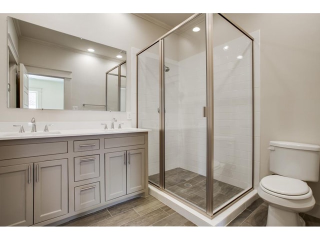 115-S.-Clinton-Master-Bath