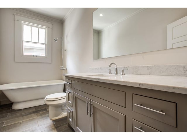 115-S.-Clinton-Second-Bath