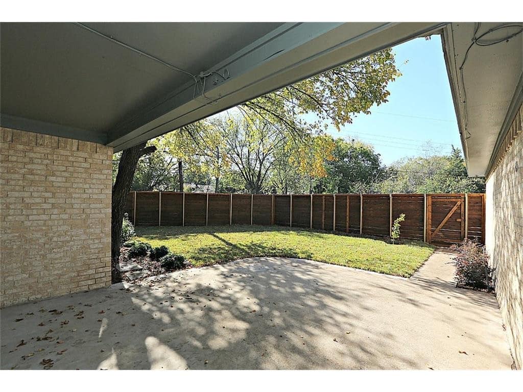 11515-Lochwood-Backyard-1024x768
