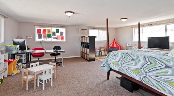 11710-Farrar-Upstairs-575x317