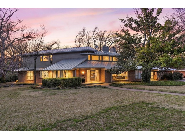 11723-Saint-Micheals-Drive-1-2