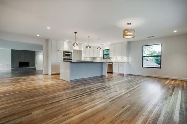 11761-Neering-Kitchen-Living