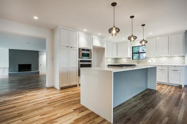 11761-Neering-Kitchen