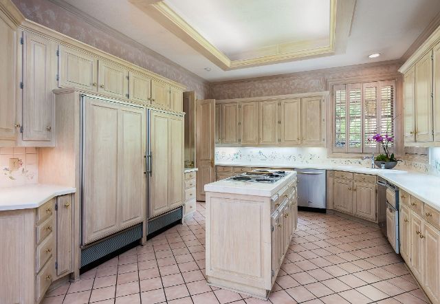 1_9441HollowWay-3234H