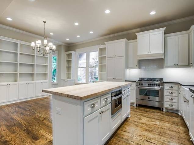 121-N-Winnetka-Kitchen-to-dining