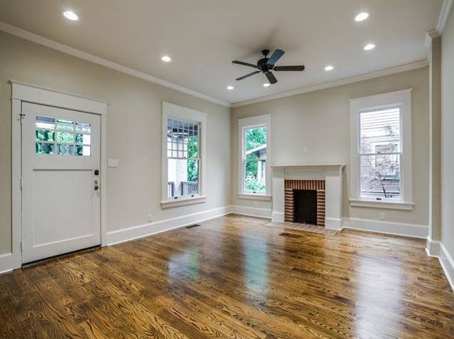 121-N-Winnetka-Living