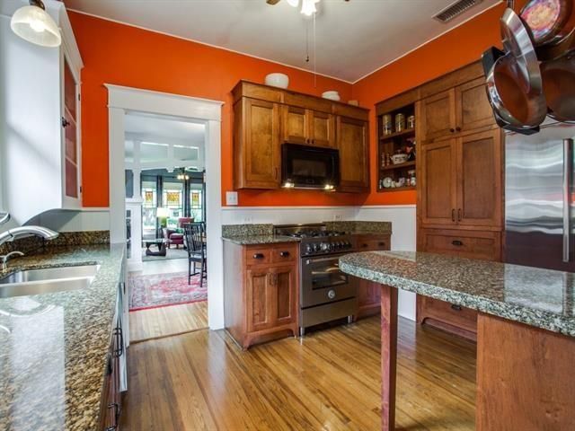 121-S.-Clinton-Kitchen-2