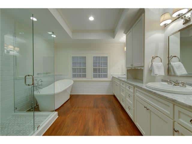 1210-N.-Winnetka-Master-Bath