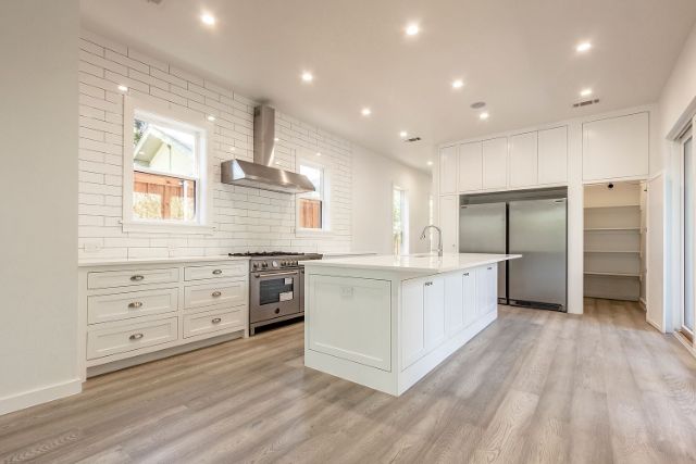 Evergreen-Hills-Front