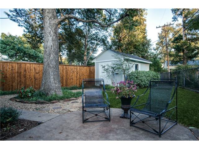 1212-N.-Oak-Cliff-Blvd.-Backyard