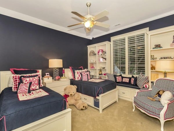 12175729_2018-600x450