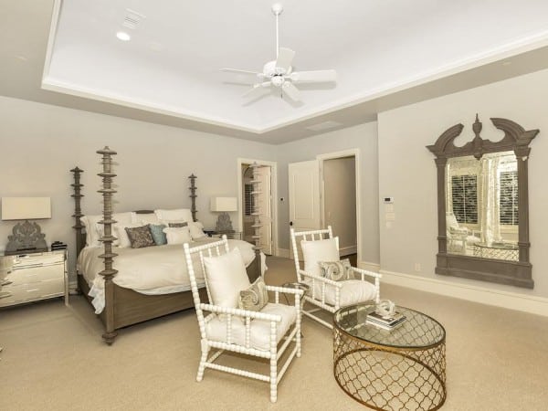 12175729_2020-600x450