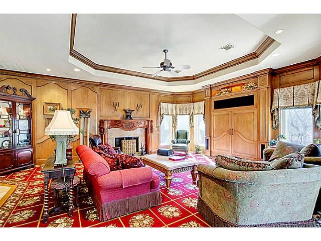 1220-Wyndham-Hill-family-room