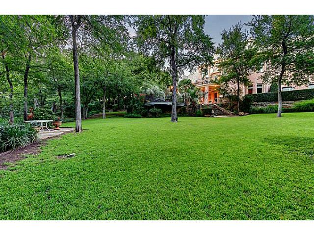 1220-Wyndham-Hill-grounds-2