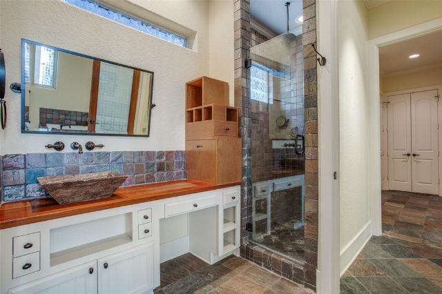 Lake-Forest-fountain