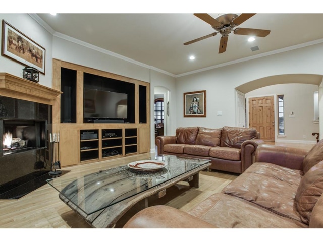 1222-Appaloosa-Ct-Family-2