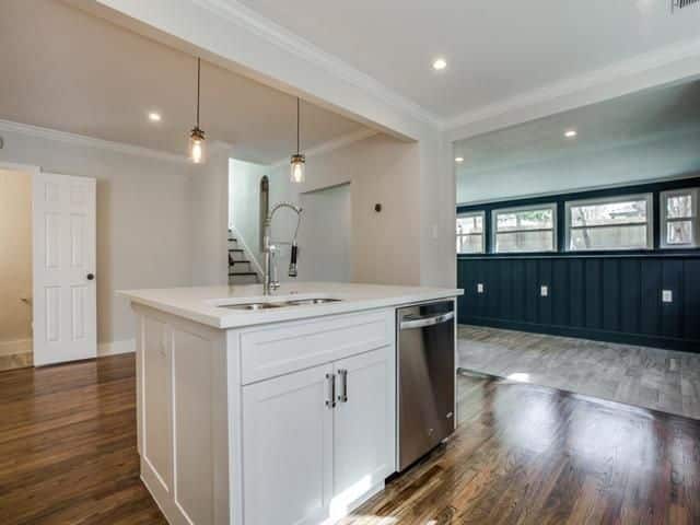 1230-Elmwood-b